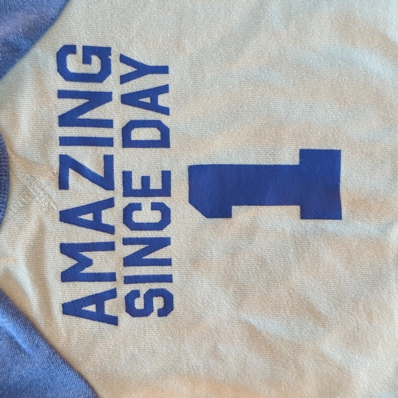 Old Navy | Crew-Neck Graphic "Amazing Since Day 1" Baby Girls Pullover - Picture 3 of 9